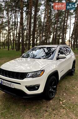 Внедорожник / Кроссовер Jeep Compass 2017 в 