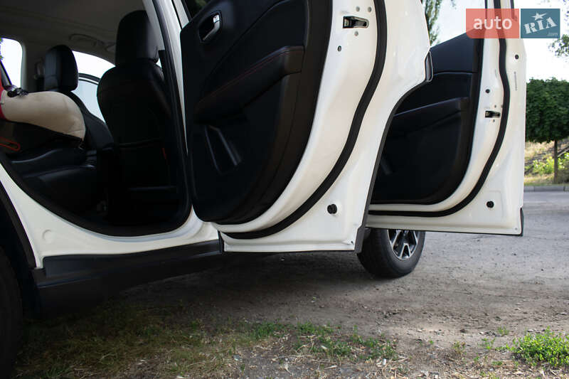 Позашляховик / Кросовер Jeep Compass 2019 в Дніпрі