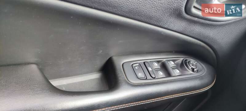 Внедорожник / Кроссовер Jeep Compass 2017 в Киеве