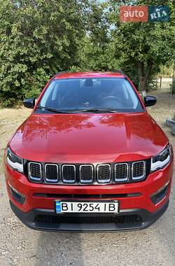Внедорожник / Кроссовер Jeep Compass 2017 в 