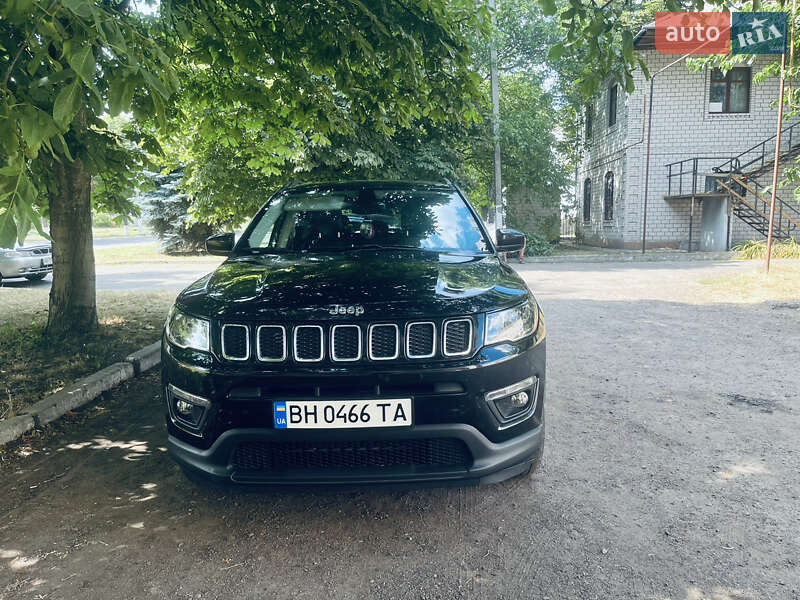 Внедорожник / Кроссовер Jeep Compass 2017 в Подольске