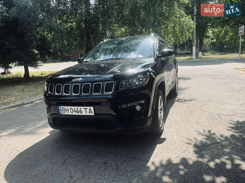 Внедорожник / Кроссовер Jeep Compass 2017 в Подольске