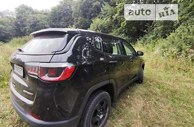 Внедорожник / Кроссовер Jeep Compass 2019 в 