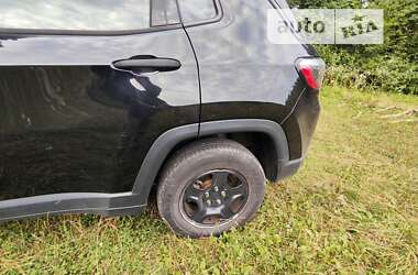 Внедорожник / Кроссовер Jeep Compass 2019 в 
