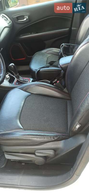 Позашляховик / Кросовер Jeep Compass 2018 в Рівному фото 17 Позашляховик / Кросовер Jeep Compass 2018 в Рівному