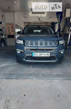 Внедорожник / Кроссовер Jeep Compass 2017 в 