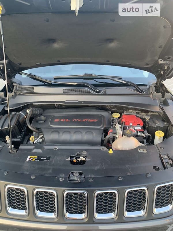Внедорожник / Кроссовер Jeep Compass 2019 в Львове