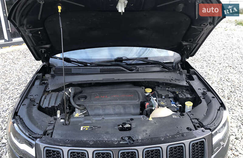 Внедорожник / Кроссовер Jeep Compass 2018 в Киеве