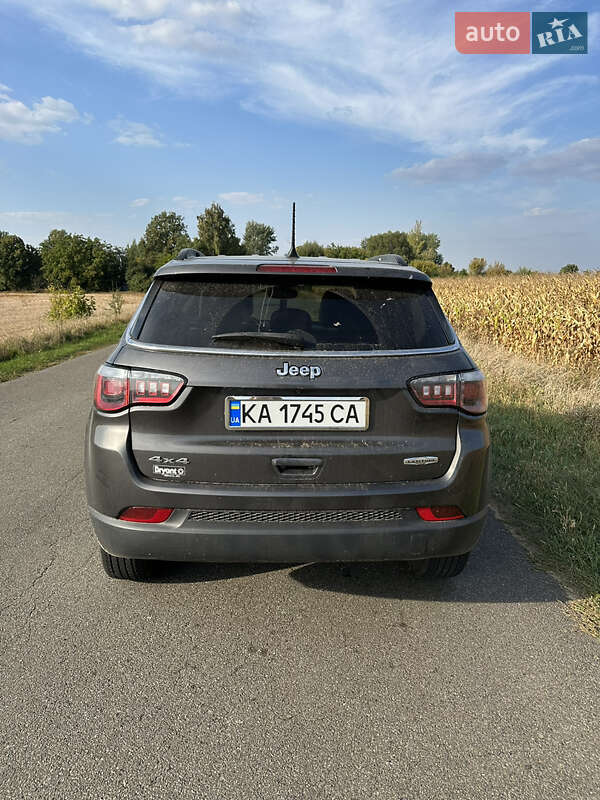 Внедорожник / Кроссовер Jeep Compass 2018 в Киеве
