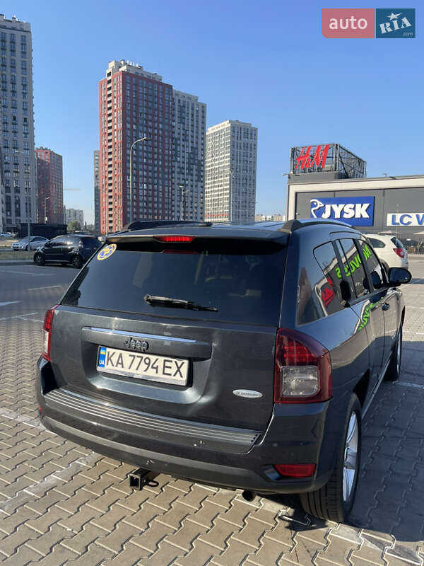Внедорожник / Кроссовер Jeep Compass 2013 в Вышгороде