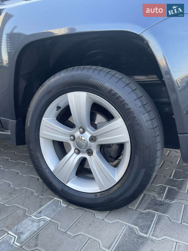 Внедорожник / Кроссовер Jeep Compass 2013 в Вышгороде