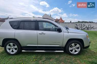 Внедорожник / Кроссовер Jeep Compass 2012 в Днепре