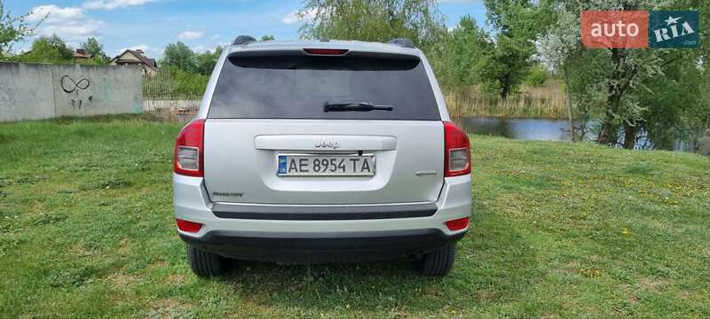 Позашляховик / Кросовер Jeep Compass 2012 в Дніпрі