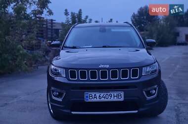 Внедорожник / Кроссовер Jeep Compass 2018 в 