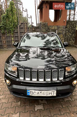 Внедорожник / Кроссовер Jeep Compass 2013 в Новояворовске