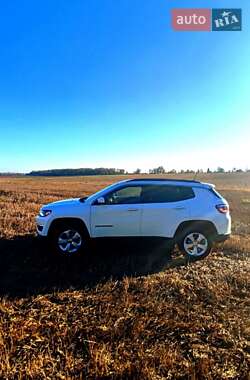 Внедорожник / Кроссовер Jeep Compass 2017 в 