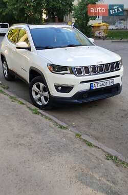 Внедорожник / Кроссовер Jeep Compass 2017 в 