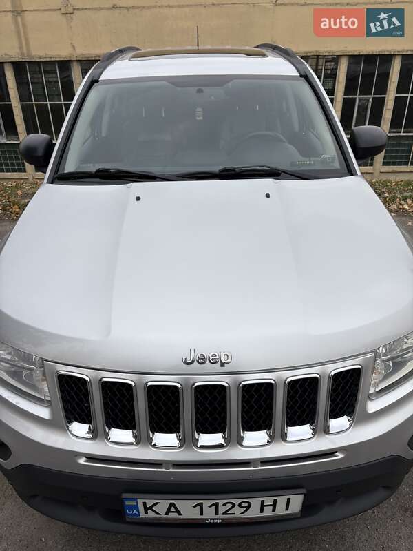 Позашляховик / Кросовер Jeep Compass 2012 в Києві