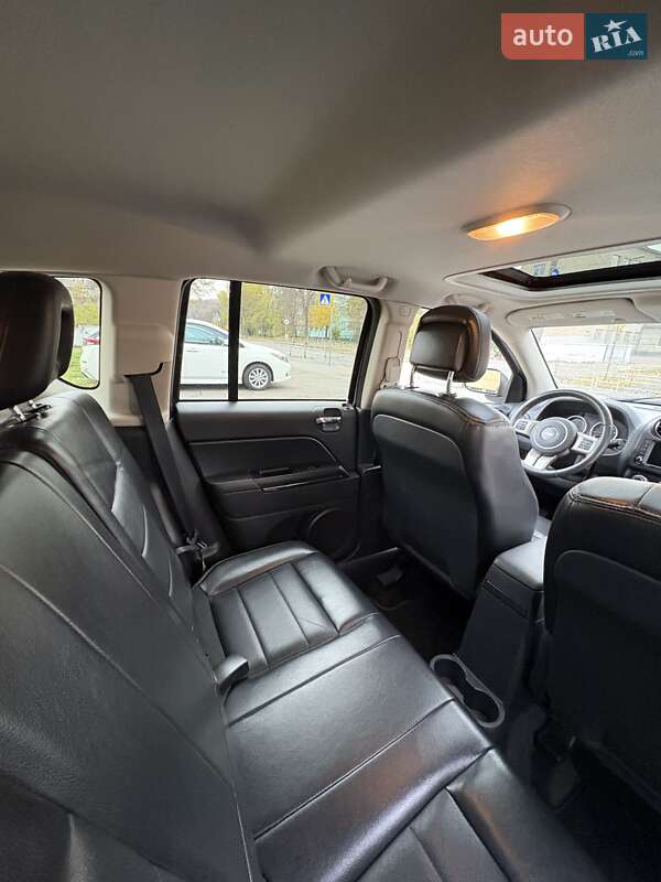 Позашляховик / Кросовер Jeep Compass 2012 в Києві