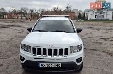 Внедорожник / Кроссовер Jeep Compass 2012 в Чугуеве