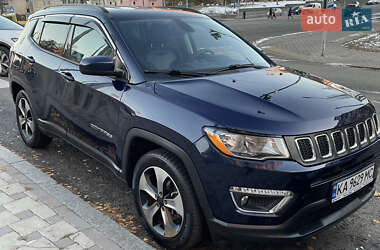 Внедорожник / Кроссовер Jeep Compass 2017 в Киеве