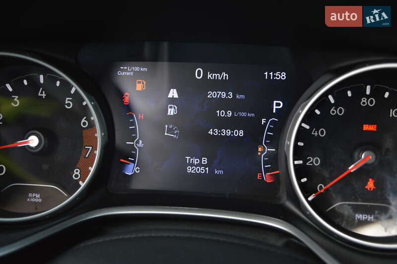 Внедорожник / Кроссовер Jeep Compass 2017 в Лохвице