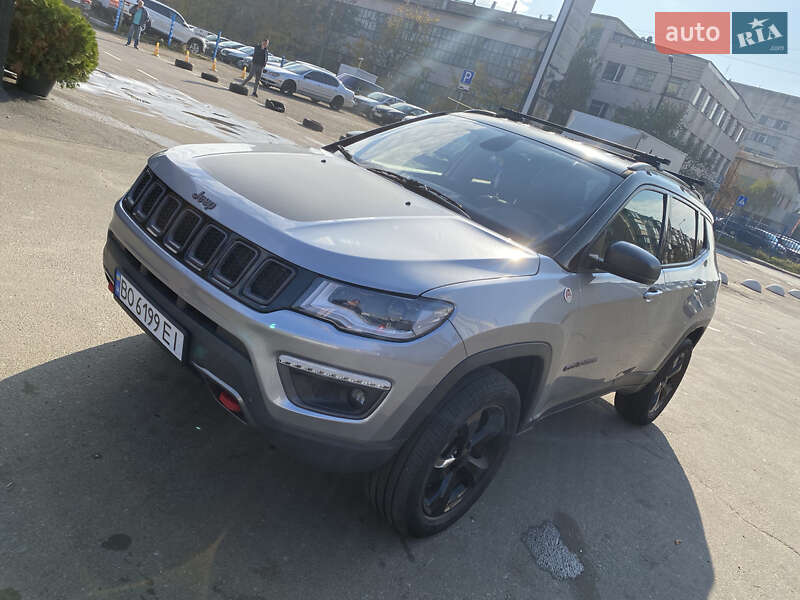 Внедорожник / Кроссовер Jeep Compass 2018 в Киеве