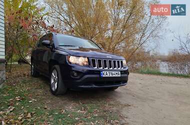Внедорожник / Кроссовер Jeep Compass 2015 в 