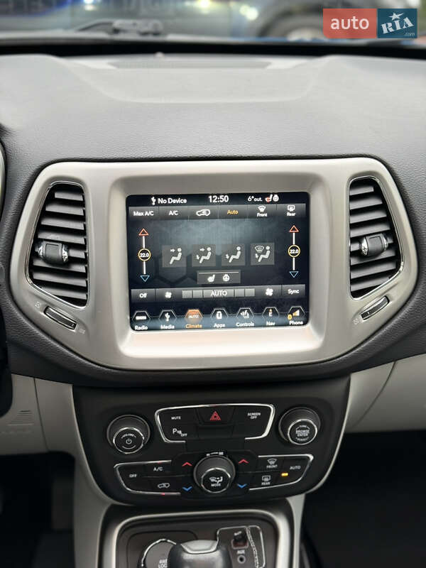 Внедорожник / Кроссовер Jeep Compass 2018 в Киеве фото 26 Внедорожник / Кроссовер Jeep Compass 2018 в Киеве