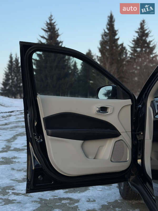Внедорожник / Кроссовер Jeep Compass 2019 в Дубно