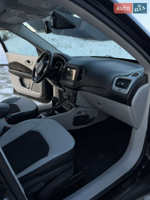 Внедорожник / Кроссовер Jeep Compass 2019 в Дубно