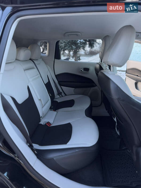 Внедорожник / Кроссовер Jeep Compass 2019 в Дубно