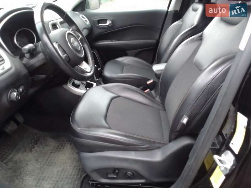 Внедорожник / Кроссовер Jeep Compass 2017 в Черкассах