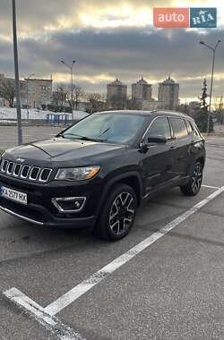 Позашляховик / Кросовер Jeep Compass 2017 в Києві