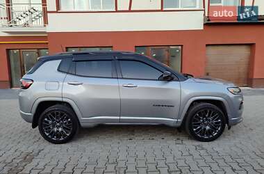 Внедорожник / Кроссовер Jeep Compass 2022 в 