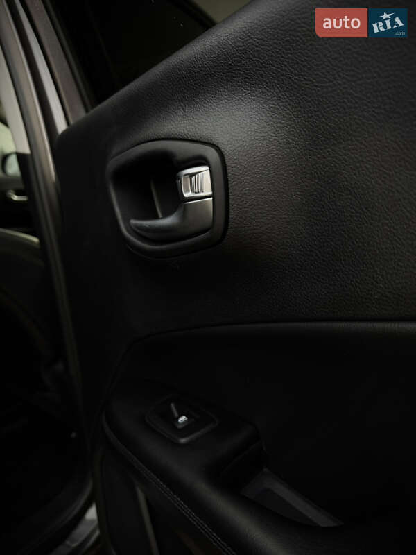 Позашляховик / Кросовер Jeep Compass 2018 в Тернівці фото 18 Позашляховик / Кросовер Jeep Compass 2018 в Тернівці