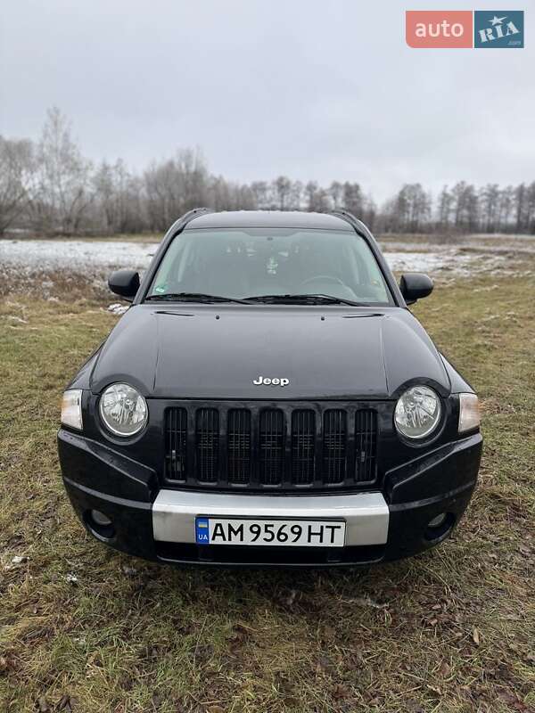 Внедорожник / Кроссовер Jeep Compass 2009 в Житомире
