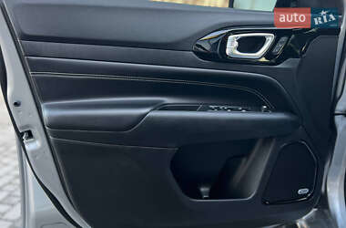 Внедорожник / Кроссовер Jeep Compass 2022 в 