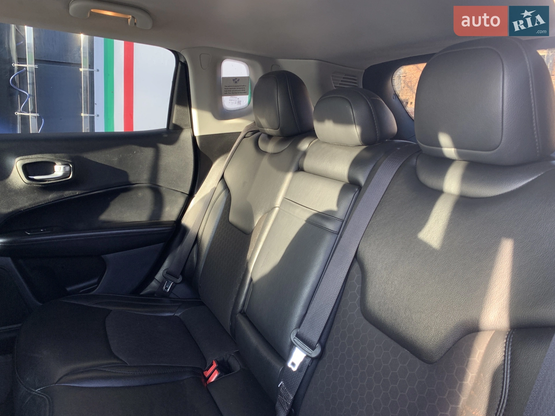 2018 Jeep Compass - мініатюра 16