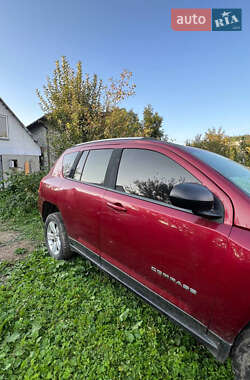 Позашляховик / Кросовер Jeep Compass 2012 в 