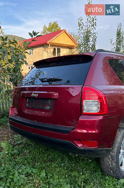 Позашляховик / Кросовер Jeep Compass 2012 в 