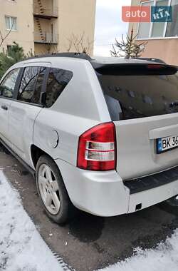 Позашляховик / Кросовер Jeep Compass 2006 в Рівному