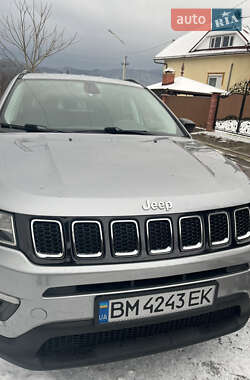 Внедорожник / Кроссовер Jeep Compass 2018 в 