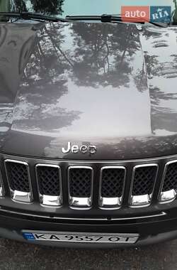 Позашляховик / Кросовер Jeep Compass 2015 в Києві