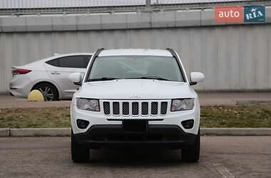 Внедорожник / Кроссовер Jeep Compass 2014 в 