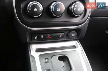 Внедорожник / Кроссовер Jeep Compass 2014 в 