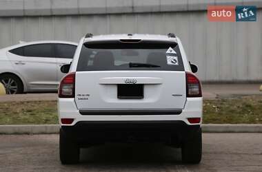 Внедорожник / Кроссовер Jeep Compass 2014 в 