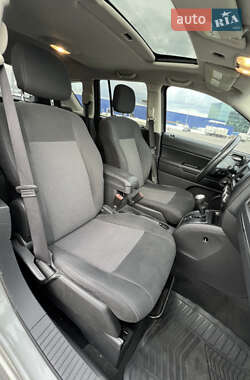 Внедорожник / Кроссовер Jeep Compass 2012 в 
