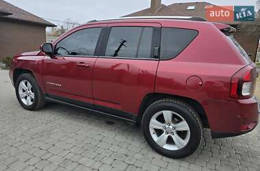 Внедорожник / Кроссовер Jeep Compass 2014 в 