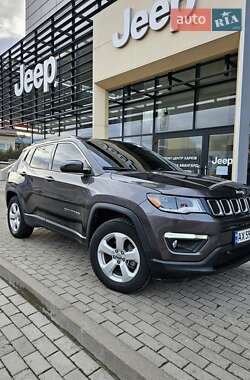Внедорожник / Кроссовер Jeep Compass 2018 в 